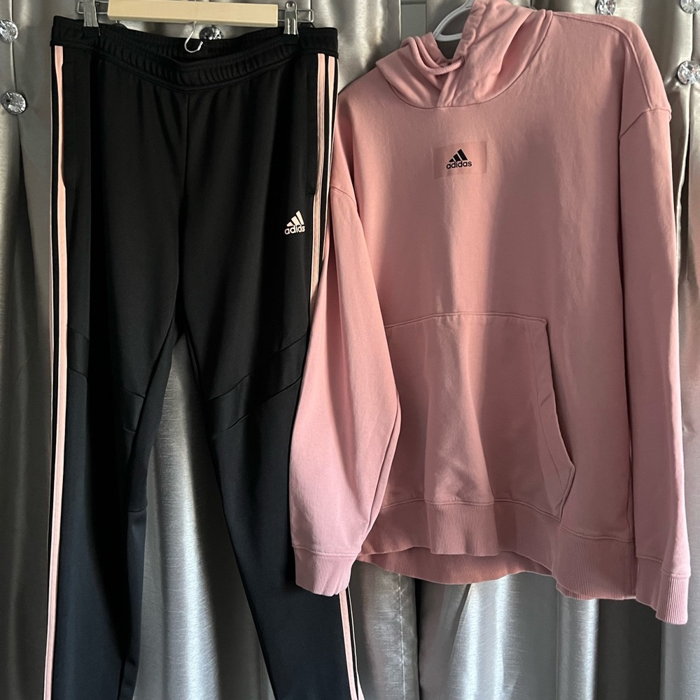 NWOT Adidas Sweatshirt & Joggers L